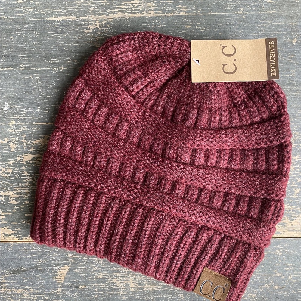 CC Beanie in color Berry